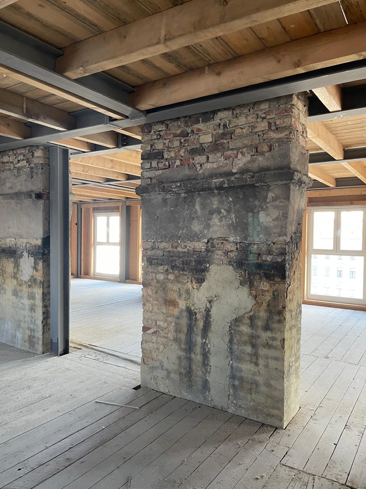 Dachbodenausbau und Dachbodensanierung Vikantebau 4