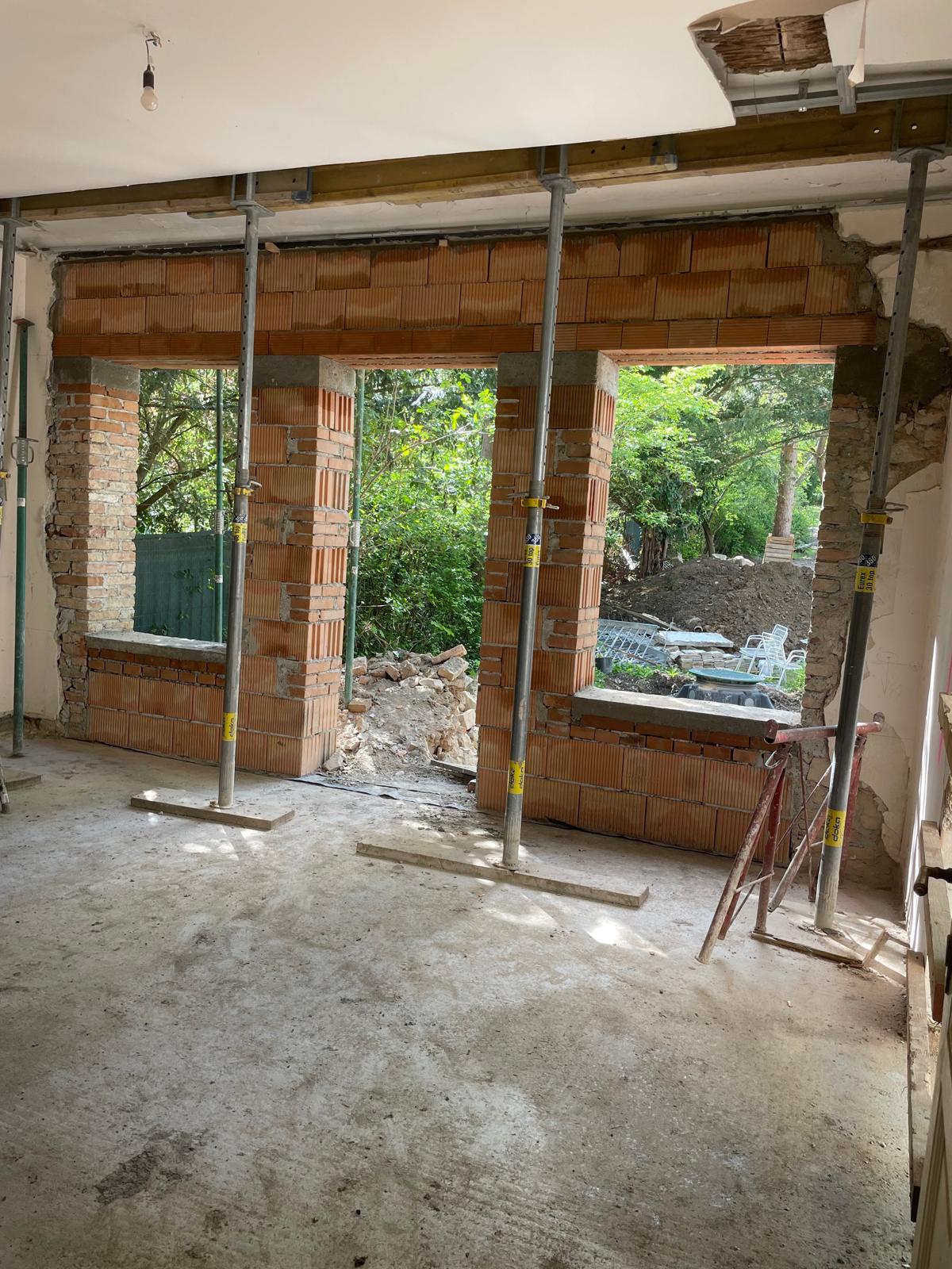 Entkernung Wohnung u. Haus Vikantebau 6